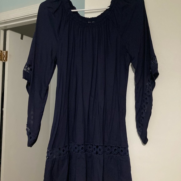 Size small - Picture 1 of 4